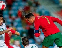 HISTORIA. Con un doblete de cabeza, Cristiano Ronaldo le dio la victoria a Portugal y se erigió como el máximo goleador de selecciones  en la historia. EFE/A. COTRIM