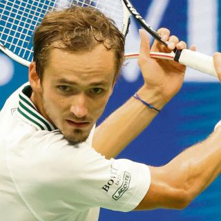 Medvedev acaba con Koepfer