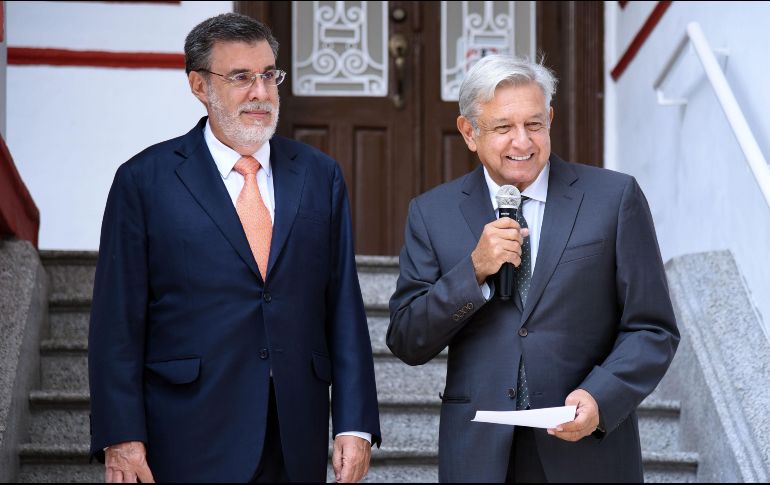López Obrador calificó a Scherer como su ''hermano'' y le agradeció que ha ''ayudado mucho'' al ''proceso de transformación'' que dice encabezar el Presidente. AFP / ARCHIVO