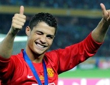 La decisión de permitir al astro luso llevar el número 7 responde también a una necesidad de marketing, ya que 'CR7' se ha convertido en una marca de impacto internacional. EFE/FRANCK ROBICHON