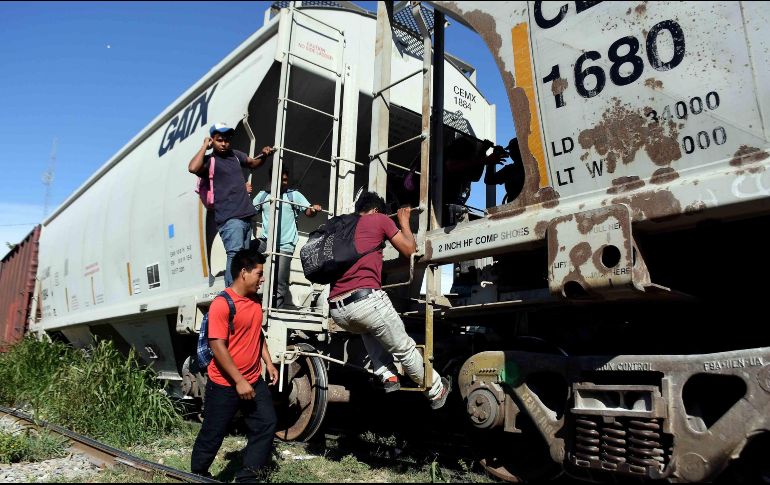 Son más de 20 distintas nacionalidades que se ubican en territorio mexicano. SUN/ARCHIVO