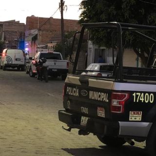 Localizan entre la maleza el cuerpo de una mujer en Tlaquepaque