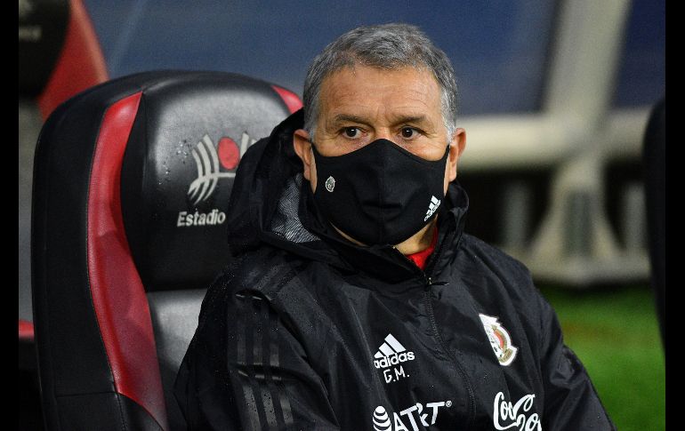 NO VIAJA. Gerardo Martino se someterá a una cirugía por desprendimiento de retina y no irá con el Tri a los duelos en Centroamérica. IMAGO7