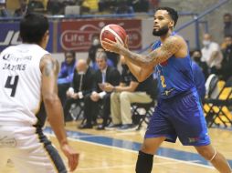 El tercer cuarto fue el peor en la historia de los Astros, pues sólo anotaron 9 puntos. TWITTER/AstrosJalisco