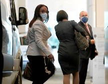 Miembros de la delegación oficialista venezolana a su llegada hoy a Ciudad de México para los diálogos. EFE/J. Méndez
