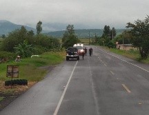 Uno de los oficiales resultó con lesiones y fue trasladado a un puesto de socorros local. ESPECIAL