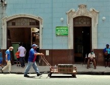 La campaña abarcará en un primer momento a los adolescentes de 12 años y más, antes de extenderse desde los dos a 11 años a partir del 15 de setiembre. EFE/ARCHIVO
