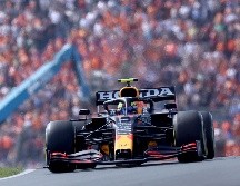 Sergio Pérez terminó a 0.903 milésimas del primer lugar, su compañero de equipo Max Verstappen. AFP/K. Tribouillard