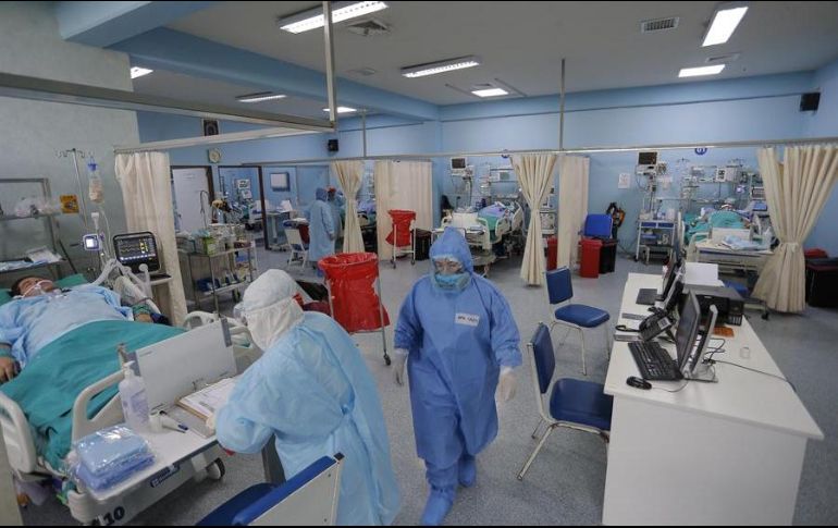 Cinco hospitales en Jalisco están al cien por ciento de ocupación en camas generales destinadas a pacientes COVID. EFE/ARCHIVO
