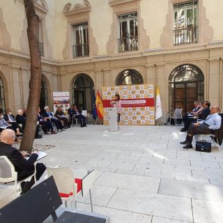Margarita Zavala participa en encuentro católico en España