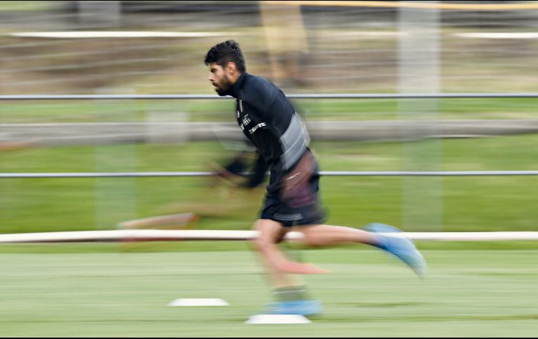 Con todo. El equipo mexicano tiene que mejorar en su funcionamiento para no complicarse el camino a Qatar.