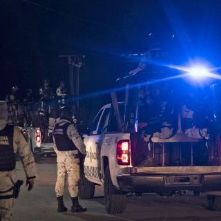 Tras enfrentamiento, dispersan cuarta caravana migrante en Chiapas