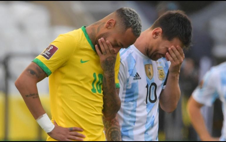 El domingo, el superclásico Brasil vs Argentina fue suspendido a los cinco munuros de haber iniciado por una supuesta violación del protocolo anti COVID por parte de cuatro jugadores argentinos. AFP / N. Almeida
