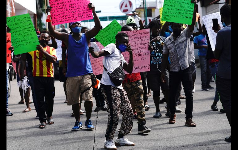 Los haitianos marcharon durante una hora y media por calles de Tapachula, Chiapas. AP/M. Ugarte