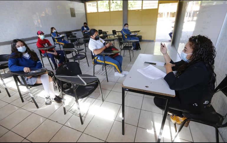 Durante la semana se sumaron poco más de 214 mil alumnos a la presencialidad. EFE/ARCHIVO