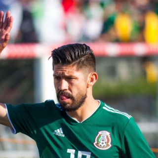 Oribe Peralta defiende a los delanteros del ''Tri''