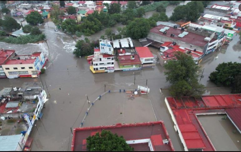Personas lamentan los incidentes en el estado de Hidalgo. TWITTER/ @OSMCDMX