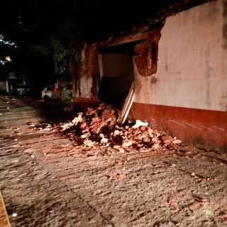 AMLO informa que no hay "daños graves" tras fuerte temblor en Acapulco