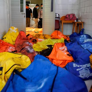 Incendio en prisión deja 41 reclusos muertos en Indonesia