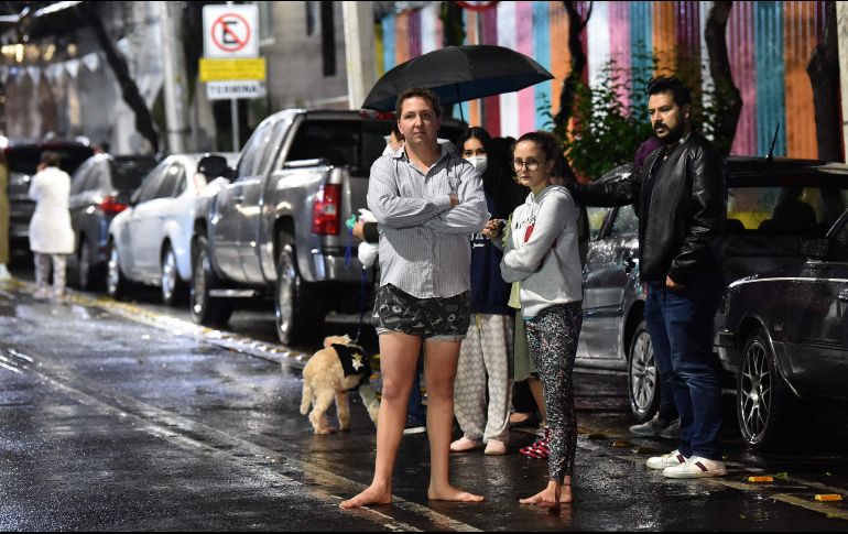 El sismo se sintió en diversos estados y en la CDMX, en donde hubo pánico, cortes de luz y afectaciones en el Cablebús. AFP / R. Arangua