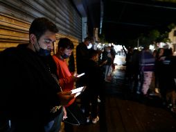 Usuarios de teléfonos celulares pueden recibir alertas sobre el desarrollo de sismos mediante diferentes aplicaciones. EFE / ARCHIVO