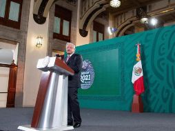 AMLO sostuvo que la política social emprendida por su gobierno continuará abonando a alcanzar el bienestar de los que menos tienen. EFE/Presidencia de México