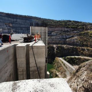 Proyecta AMLO cero pesos para Línea 4 y El Zapotillo