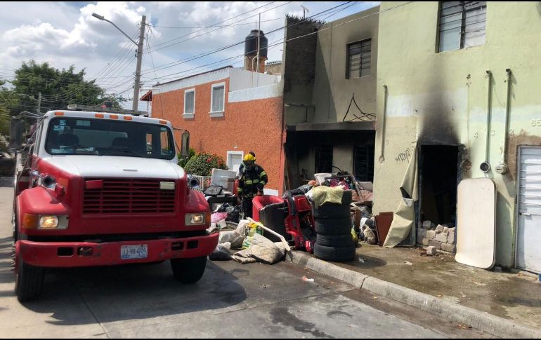 Hasta el momento no se ha detallado la causa que inició el incendio, aunque se registraron cuantiosos daños materiales. ESPECIAL/Protección Civil Guadalajara