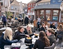 Dinamarca despide este viernes las restricciones anti COVID-19 y vuelve serenamente a la vida de antes. AP / ARCHIVO