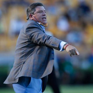 Miguel Herrera lamenta falta de apoyo a técnicos mexicanos