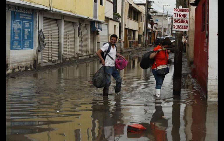 Al menos hay 31 mil personas afectadas por la inundaciones registradas esta semana en el céntrico estado de Hidalgo. EFE / J. Méndez