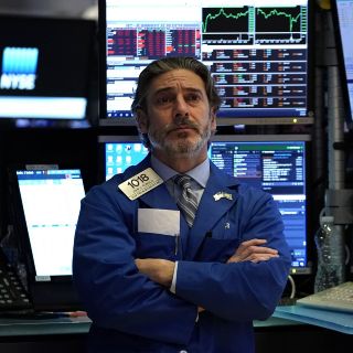 Wall Street cierra en rojo, el Dow Jones baja un 0.78%