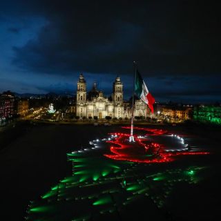Cierran el Zócalo capitalino por celebración del Grito de Independencia