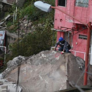 Tres personas siguen desaparecidas tras derrumbe del Cerro del Chiquihuite