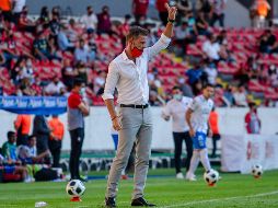 PUERTAS ABIERTAS. El técnico rojinegro señaló que en los próximos días podría darse la última contratación del equipo tapatío. IMAGO7