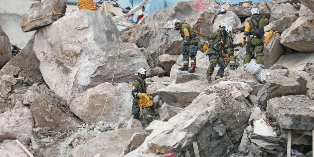 Posible deslave ralentiza b&uacute;squeda de m&aacute;s v&iacute;ctimas en el cerro del Chiquihuite