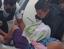 María del Rocío Jiménez Hernández, elemento de la Policía del Estado, junto con sus compañeros se acercaron para asistir a Lizeth de 30 años. CORTESÍA