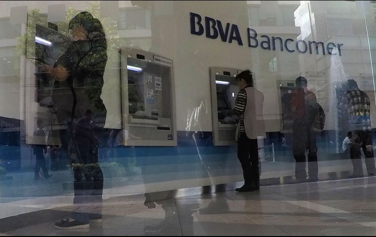 Los servicios de BBVA México se restablecieron después de más de 15 horas sin que los usuarios pudieran hacer traspasos, retiros y disposición de dinero en efectivo. EL INFORMADOR / ARCHIVO