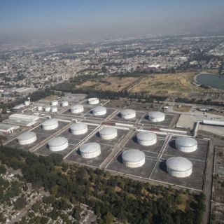 Pemex debe saldar 44 mil 572 MDD de deuda en lo que resta del sexenio