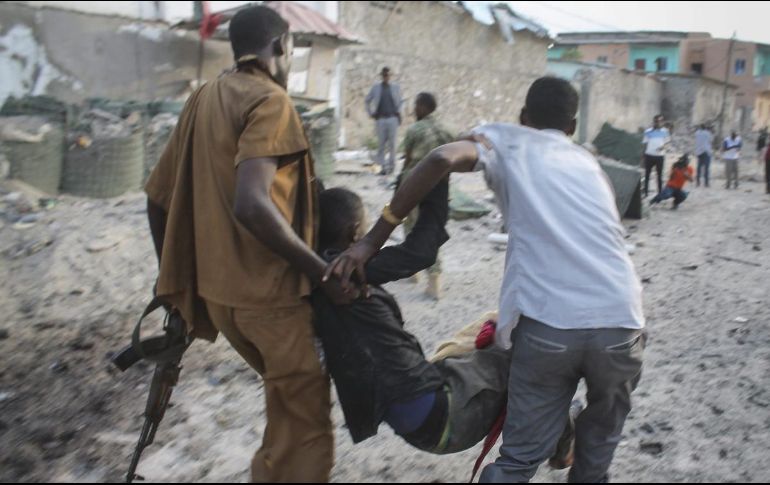 Tanto Mogadiscio como otras urbes del país sufren a menudo ataques perpetrados por Al Shabab. EFE/ARCHIVO
