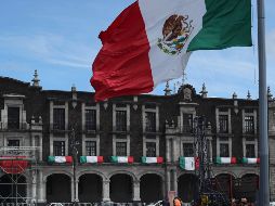 A partir de un decreto expedido por el entonces presidente de México, Manuel Ávila Camacho, existe una ley que regula y protege al Himno Nacional Mexicano llamada 