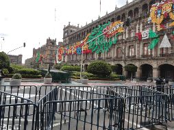 Aspectos del cierre del Zócalo capitalino por la conmemoración del Grito de Independencia. SUN / B. Fregoso