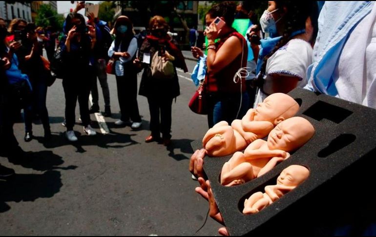 Hay muchas razones por las que una mujer se ve obligada a abortar, y las citas arregladas son cada vez más lejos de Texas. EFE/C. Ramírez