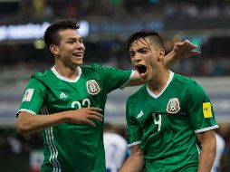 FIGURAS. Raúl Jiménez e Hirving Lozano fueron felicitados por sus equipos. IMAGO7