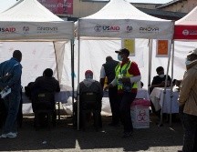 Puesto de vacunación en Soweto, Sudáfrica, patrocinado por los Estados Unidos. AP/D. Farrell
