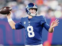 Efectivo. Daniel Jones marcha invicto cada vez que enfrenta al Washington Football Team, al derrotarlo en cuatro oportunidades consecutivas. AFP/ A. TRAUTWIG