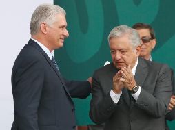 En un hecho inédito, el presidente de Cuba, Miguel Díaz-Canel, fue invitado de honor a la conmemoración del desfile militar del 16 de Septiembre, en donde ofreció un mensaje en la Plaza de la Constitución. EFE / J. Méndez