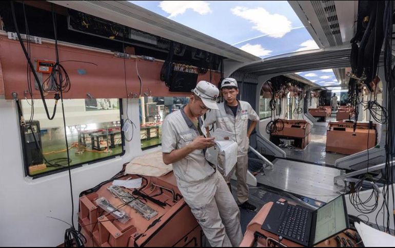 Advierten que el escenario es complejo para México porque hay mucha sensibilidad del sector privado mexicano a convertirse en socio de China. EFE/A. Plavevski