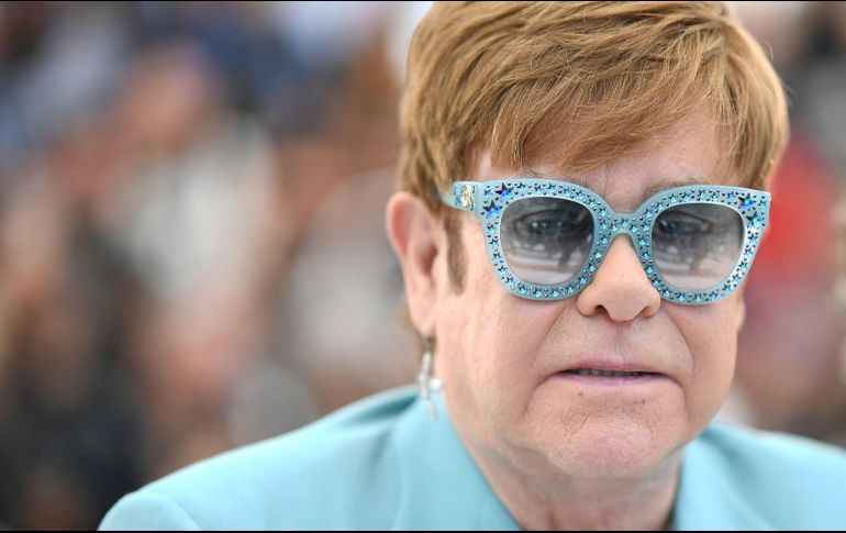 Elton John se someterá 