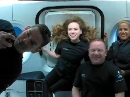 El volumen total de la cápsula es de sólo 9.3 metros cuadrados. EFE/SPACEX